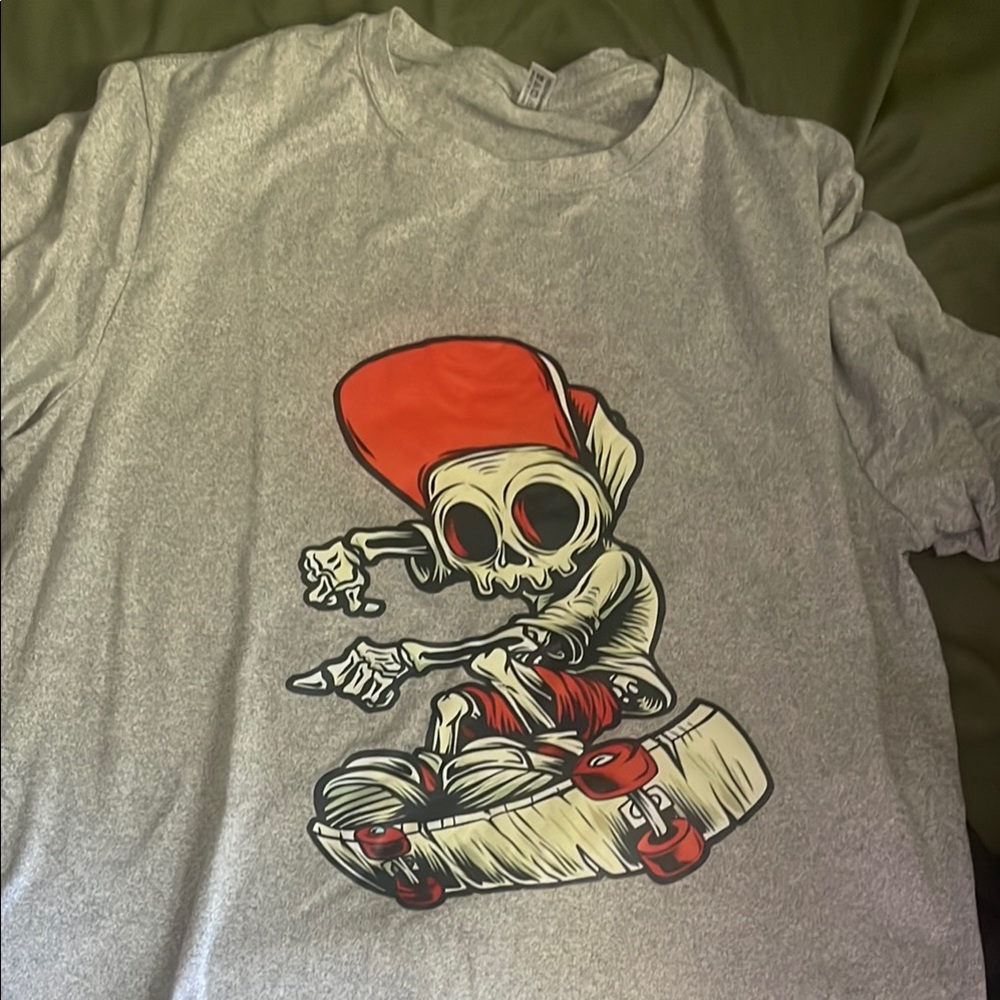 #96 Men’s skateboard t-shirt